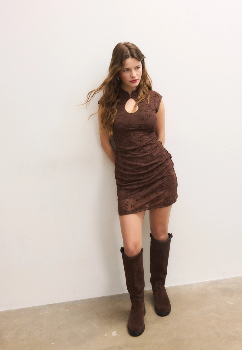 Короткое платье в стиле ципао