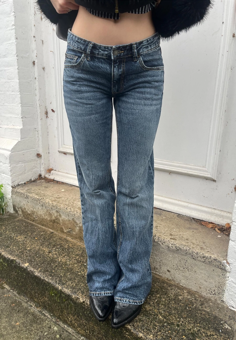 Джинсы bootcut с низкой посадкой