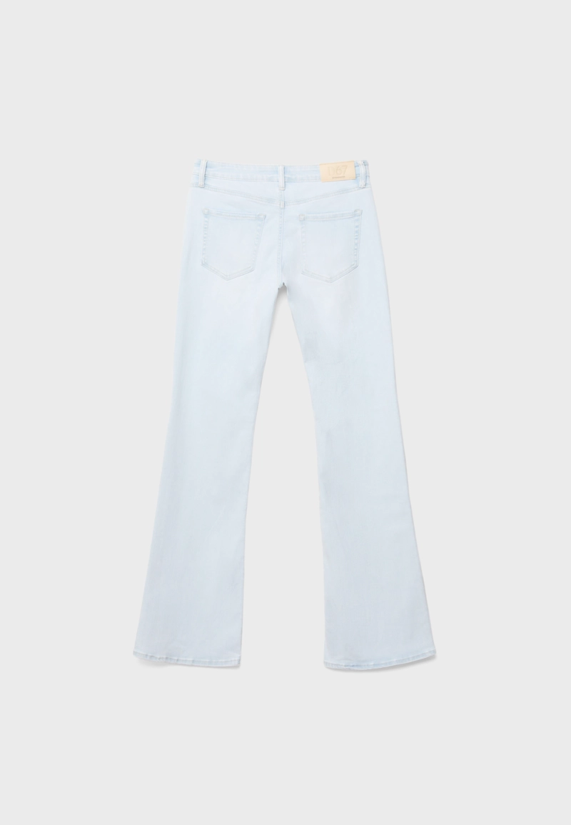 Джинсы D67 зауженные bootcut