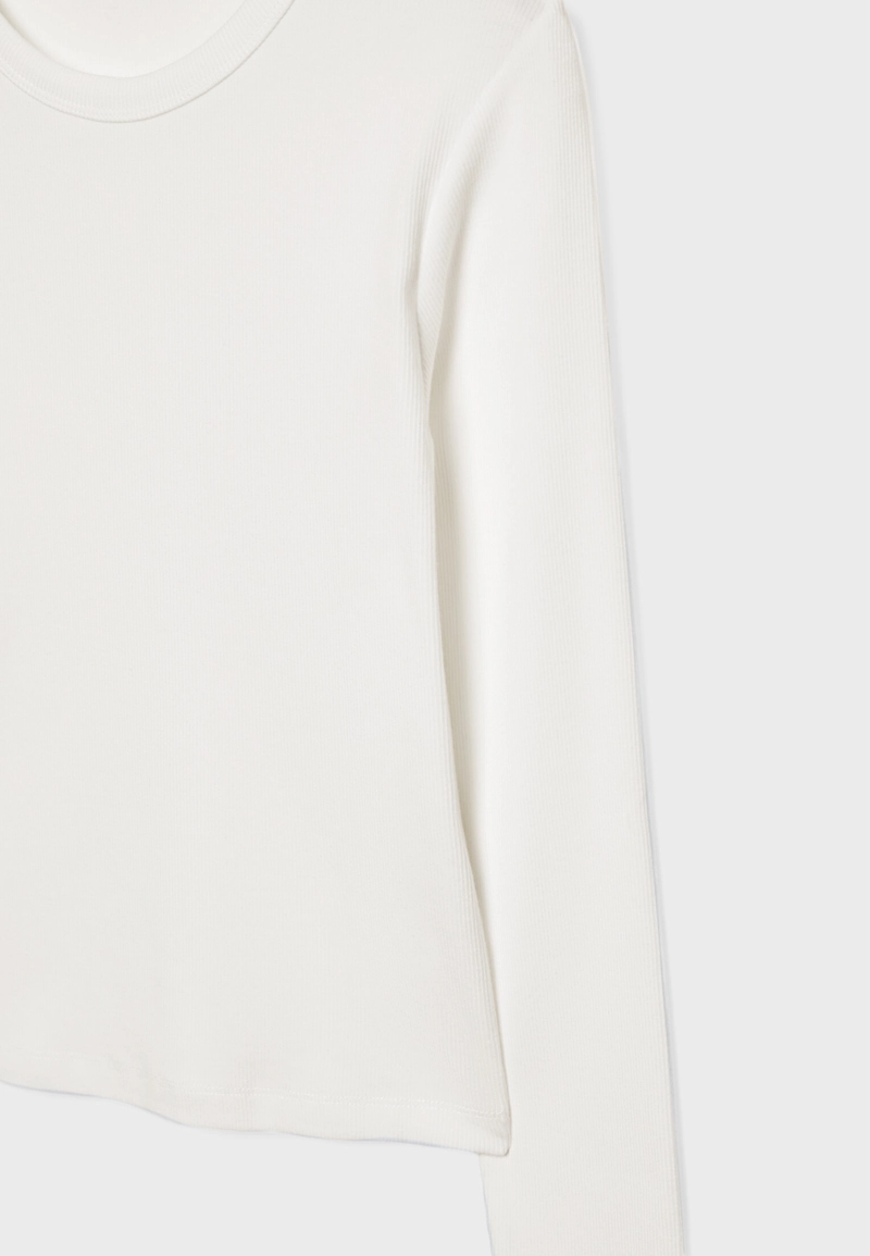 Футболка в рубчик с длинными рукавами