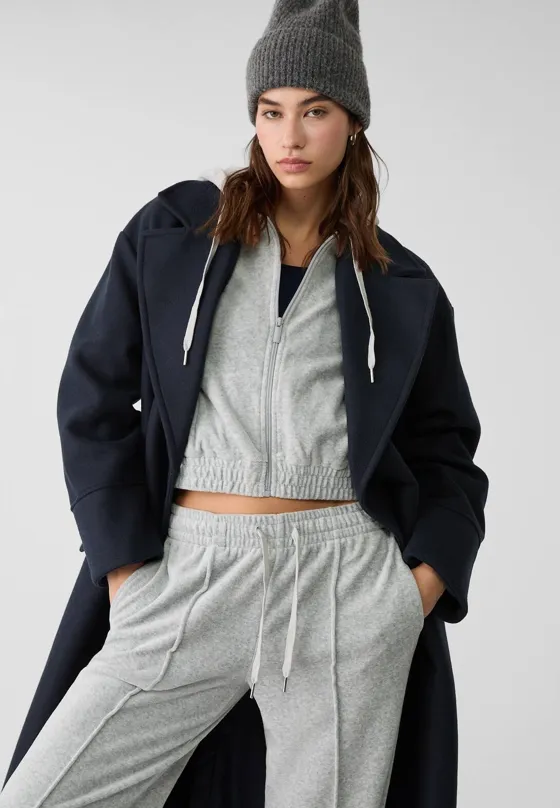 Худи из бархата