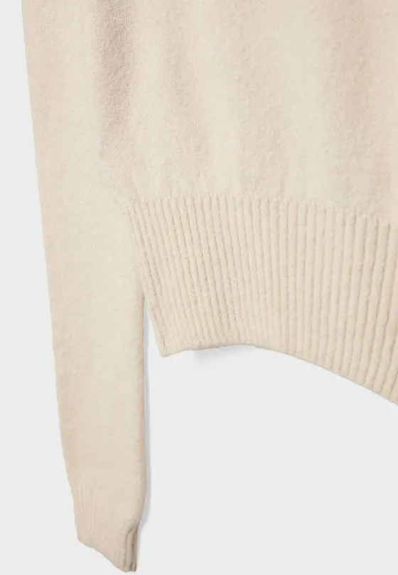 Свитер ассиметричного кроя