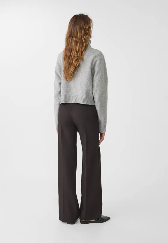 Брюки прямого кроя