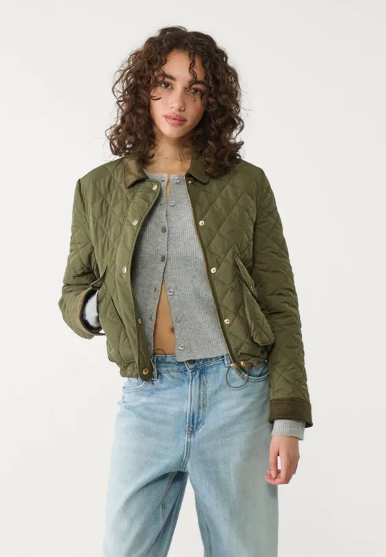 Сеганая куртка из вельвета с контрастной отделкой