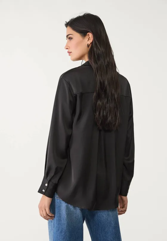 Атласная рубашка с воротником