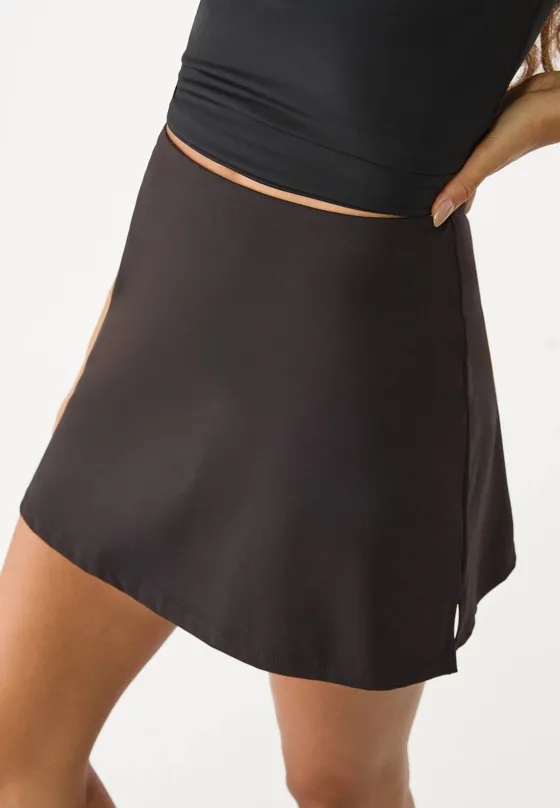 Короткая юбка-шорты