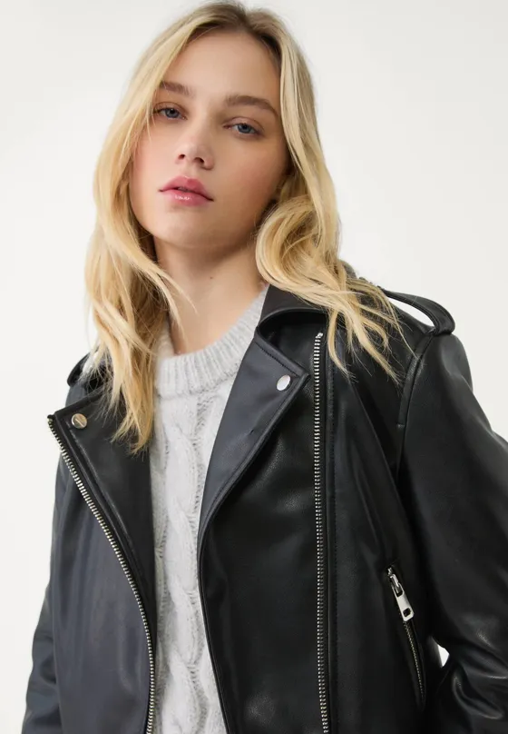 Куртка в байкерском стиле из искусственной кожи
