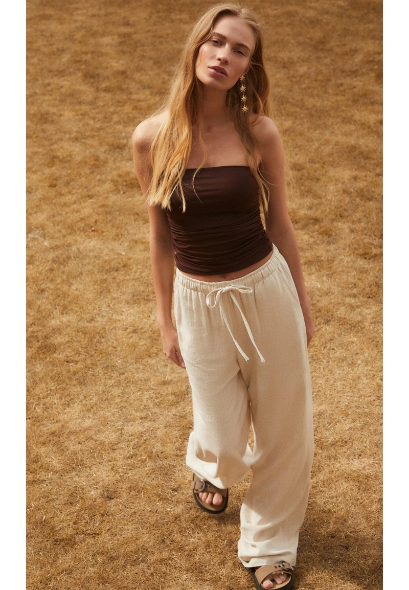 Брюки свободного кроя из смесового льна