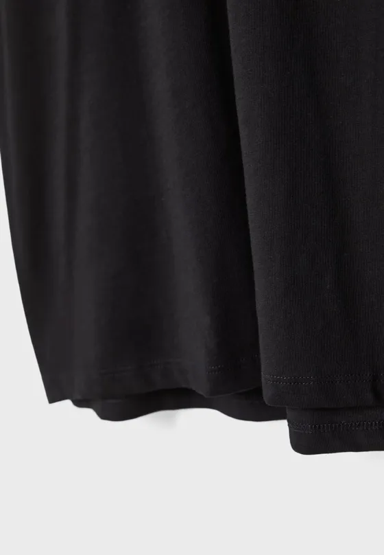 Набор из двух базовых футболок классического кроя с круглым вырезом