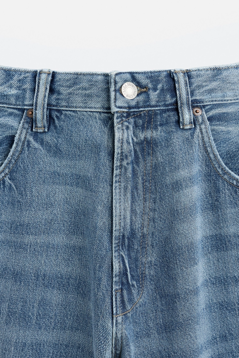 Джинсы свободного кроя