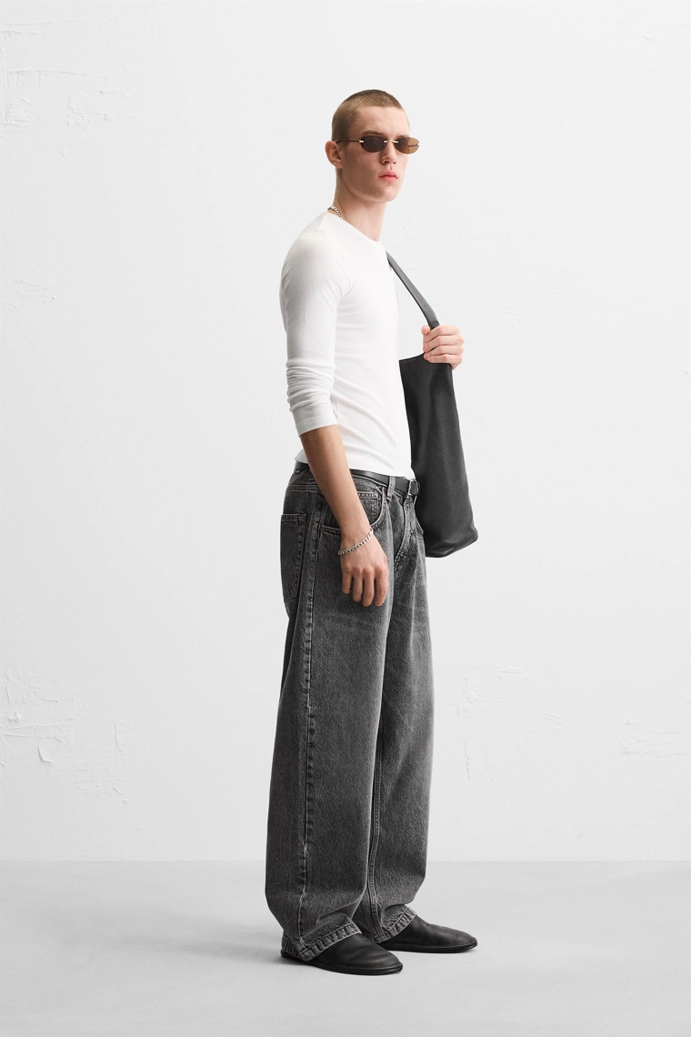 Джинсы свободного кроя