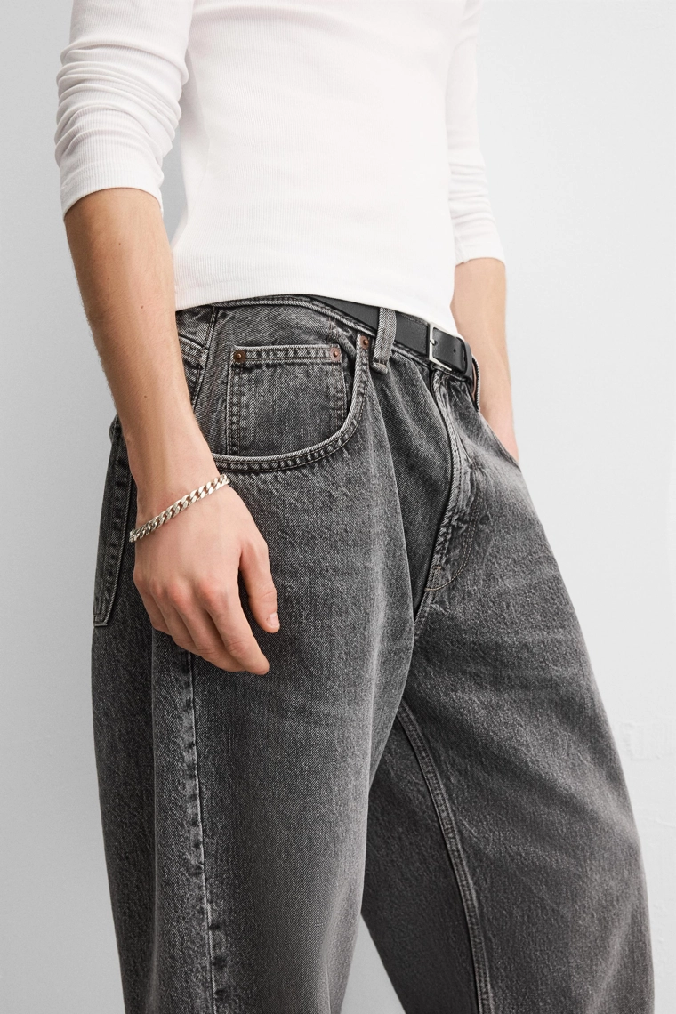 Джинсы свободного кроя