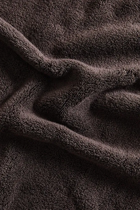 Очень мягкое ванное полотенце с двойной отделкой