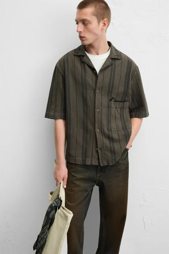 РУБАШКА С ТЕКСТУРНЫМ УЗОРОМ И ВЫШИВКОЙ