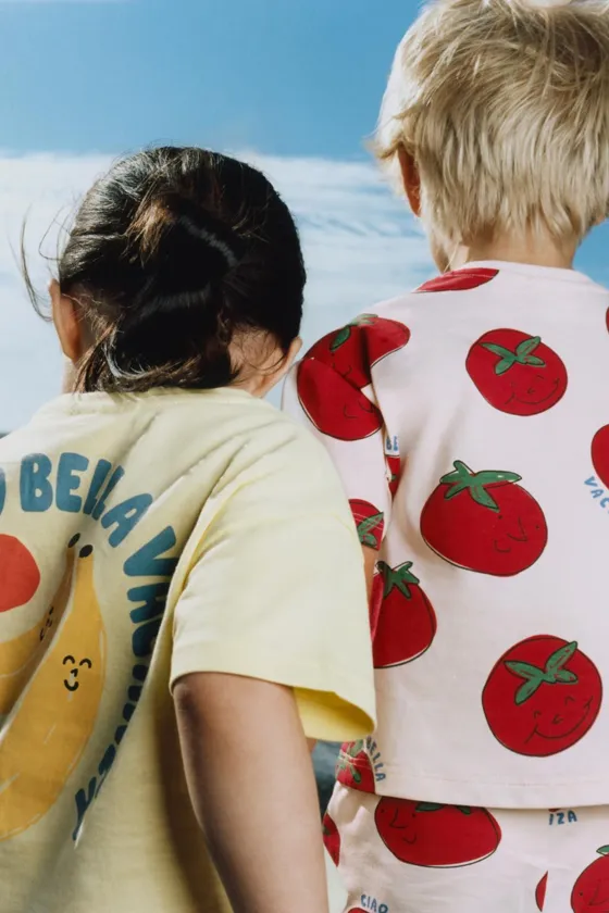 Пижама 2-6 лет с футболкой и бермудами цвета помидора