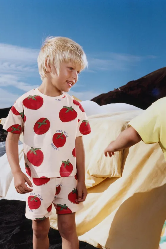 Пижама 2-6 лет с футболкой и бермудами цвета помидора