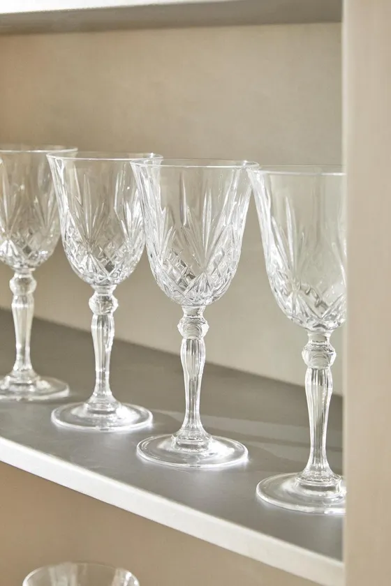 Бокал для вина из кристалла с гравировкой