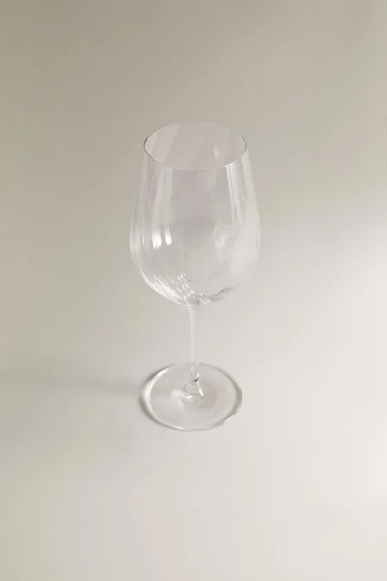 Бокал для вина с кристаллами