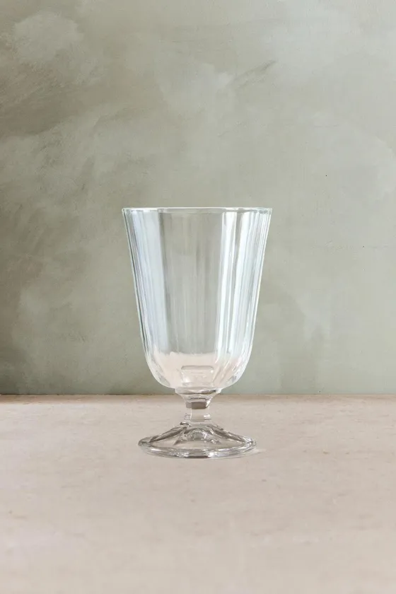 Бокал с вдавленными гранями для вина