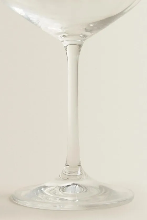 Бокал для вина с волнообразным эффектом из хрусталя богемия