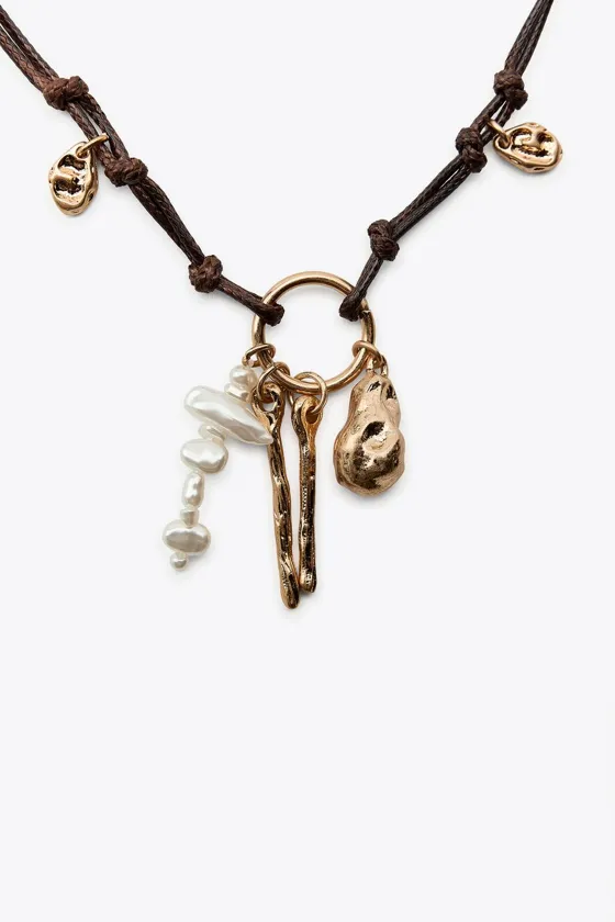 НАБОР ИЗ ТРЕХ ОЖЕРЕЛИЙ С БУСИНАМИ