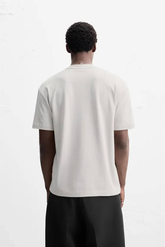 БАЗОВАЯ ФУТБОЛКА REGULAR FIT