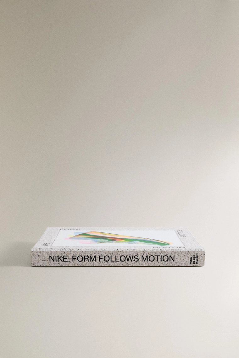 Книга nike form follows motion