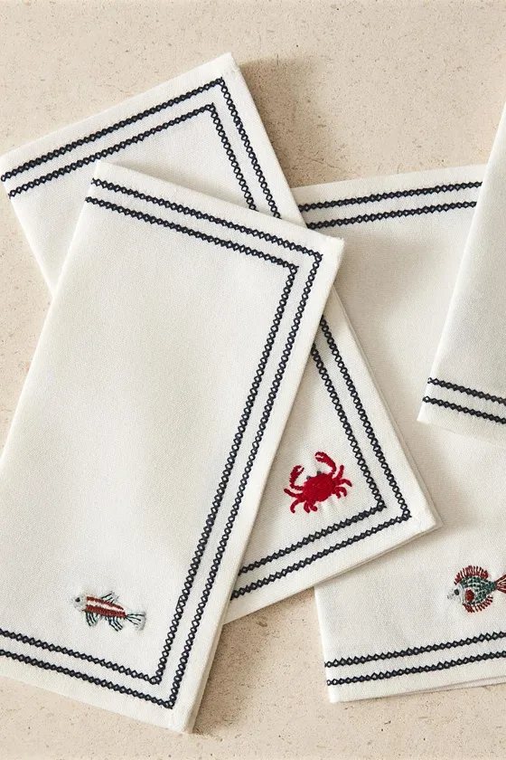 Набор салфеток с вышивкой морской тематики (набор из 4 штук)