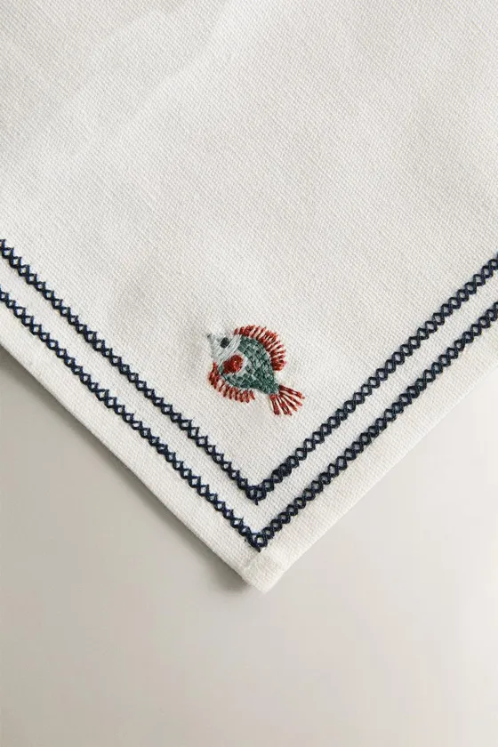 Набор салфеток с вышивкой морской тематики (набор из 4 штук)