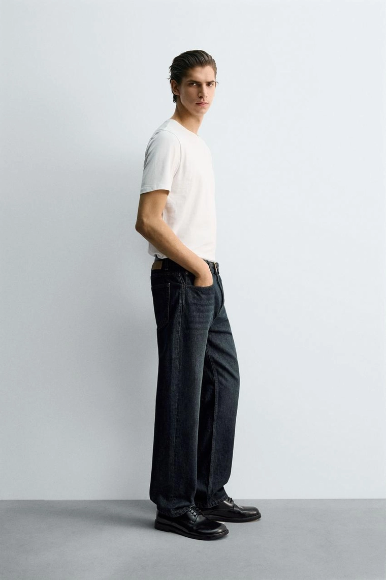 БАЗОВАЯ ПРИТАЛЕННАЯ ФУТБОЛКА SLIM FIT