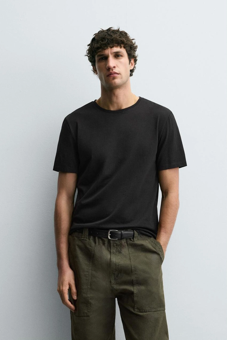 БАЗОВАЯ ПРИТАЛЕННАЯ ФУТБОЛКА SLIM FIT