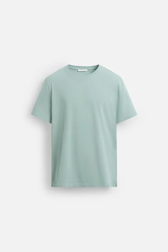 БАЗОВАЯ ПРИТАЛЕННАЯ ФУТБОЛКА SLIM FIT