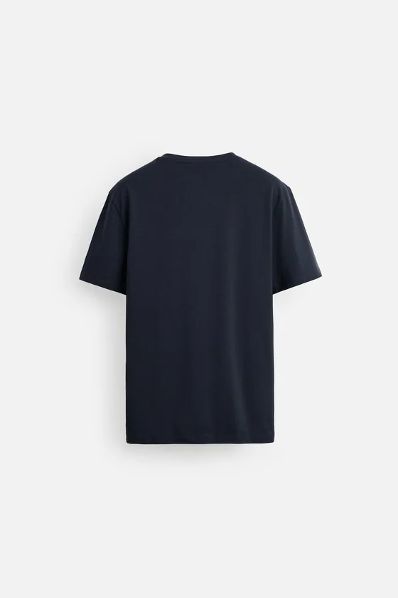 БАЗОВАЯ ПРИТАЛЕННАЯ ФУТБОЛКА SLIM FIT