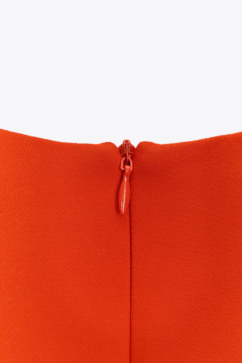 КОРОТКОЕ ПЛАТЬЕ ОБЪЕМНОГО КРОЯ ИЗ КОЛЛЕКЦИИ ZW