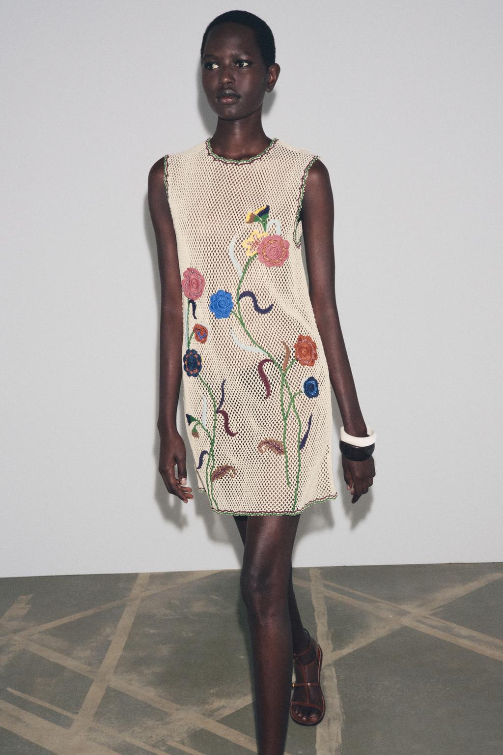 ПЛАТЬЕ КРОШЕ С ЦВЕТОЧНОЙ ВЫШИВКОЙ — ZW COLLECTION