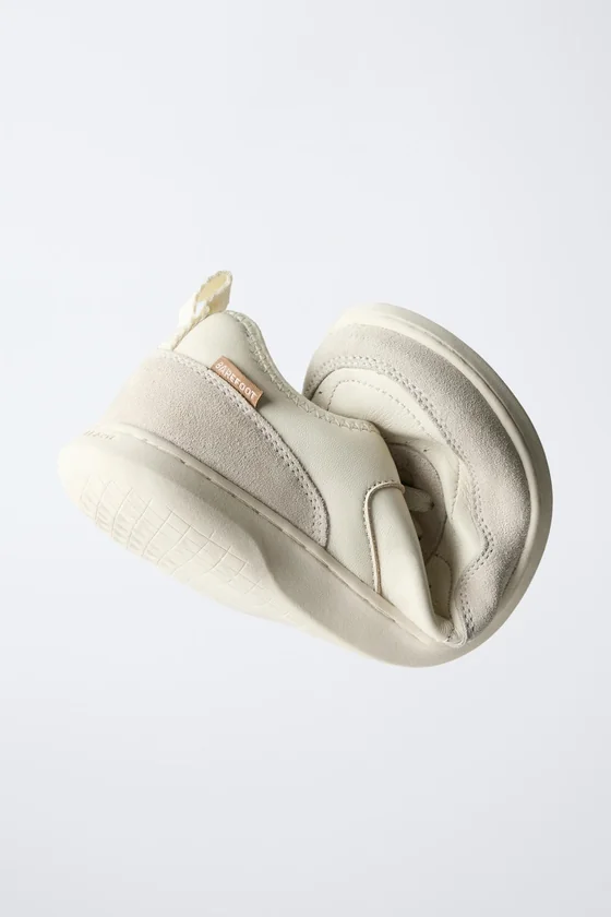 КОЖАНЫЕ КРОССОВКИ BAREFOOT