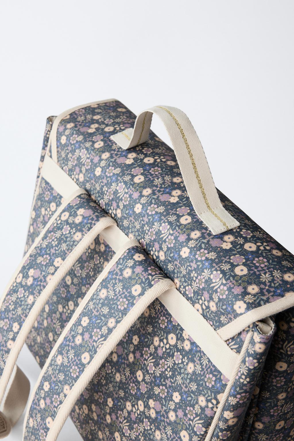 ШКОЛЬНЫЙ РАНЕЦ С ЦВЕТОЧНЫМ ПРИНТОМ