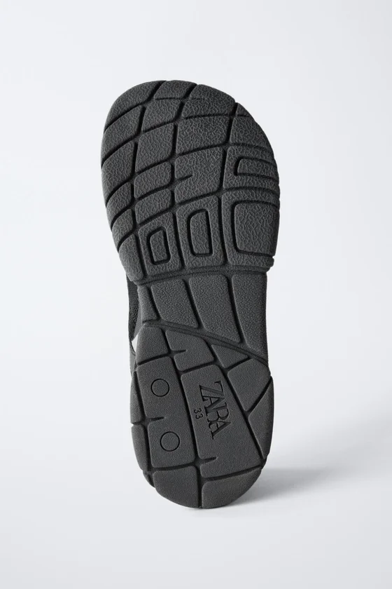 СПОРТИВНЫЕ КРОССОВКИ BAREFOOT