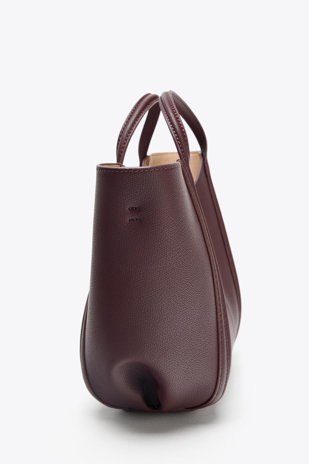 НЕБОЛЬШАЯ СУМКА С ДЕКОРАТИВНОЙ СТРОЧКОЙ