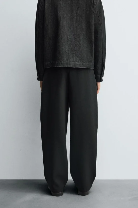 БРЮКИ RELAXED FIT СО СКЛАДКАМИ