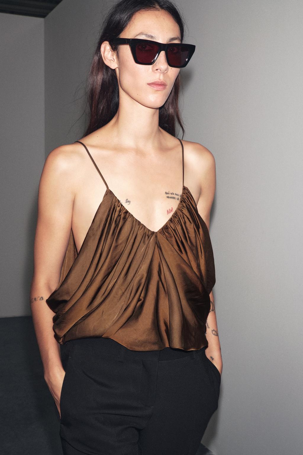ТОП ИЗ АТЛАСА СО СБОРКАМИ ZW COLLECTION