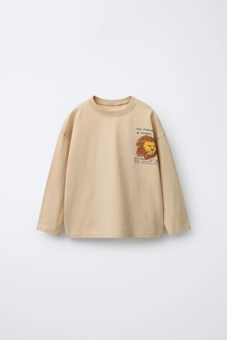 ЛОНГСЛИВ С ПРИНТОМ «ЛЕВ»