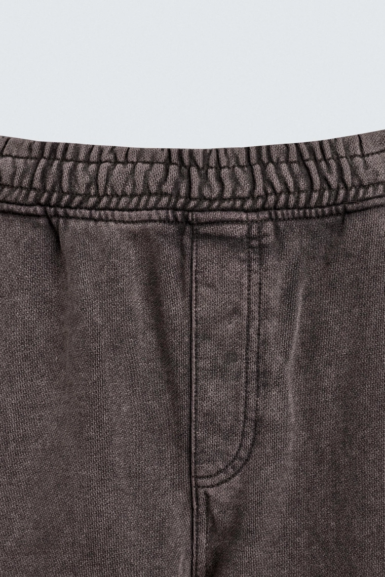 ДЖОГГЕРЫ WIDE-LEG С ЭФФЕКТОМ ПОТЕРТОСТИ