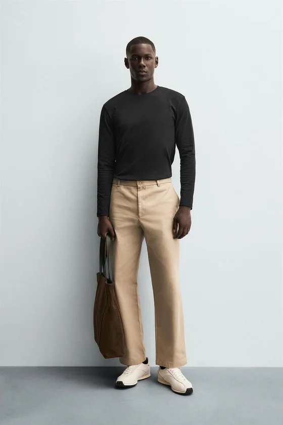 БАЗОВАЯ ФУТБОЛКА SLIM FIT