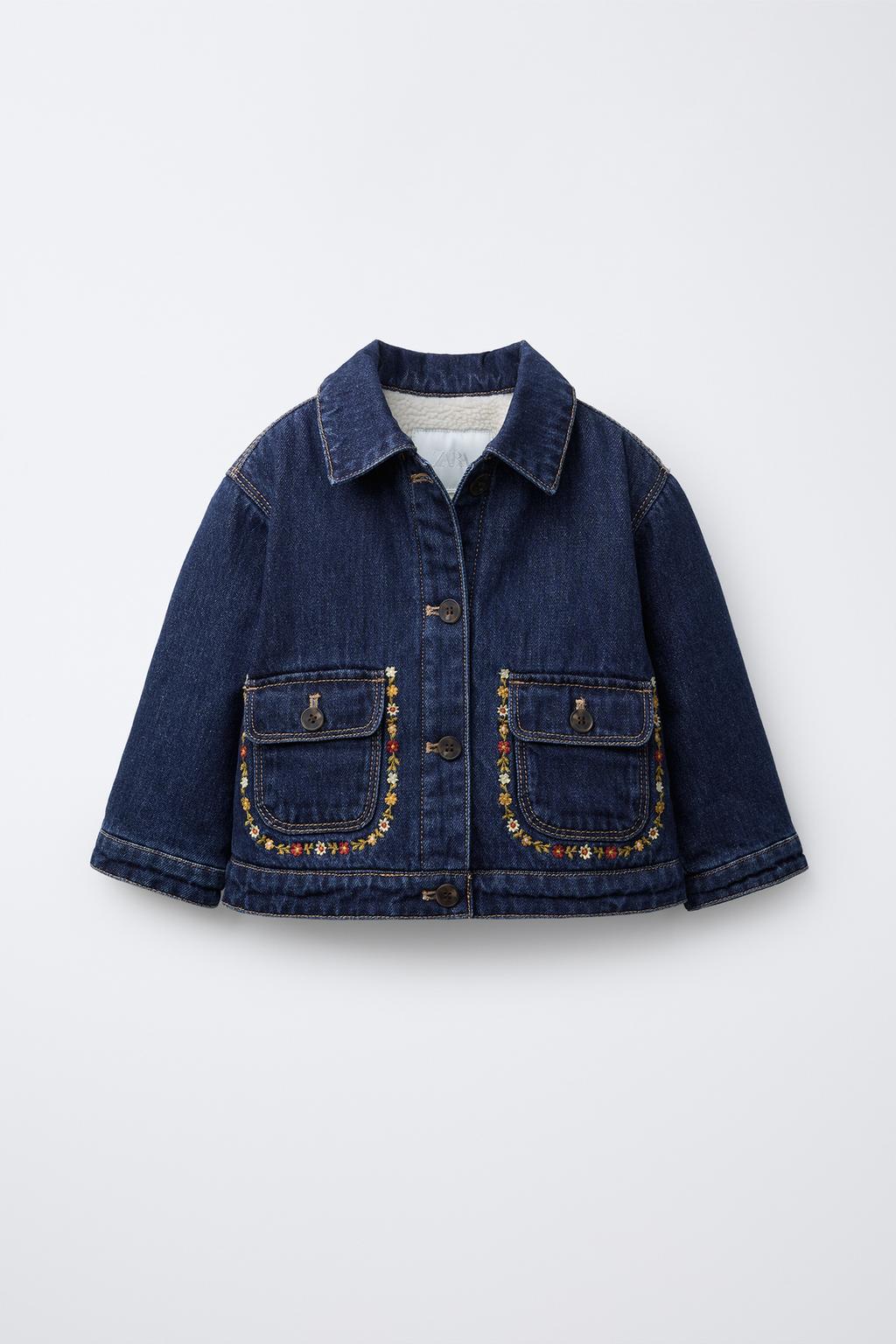 Джинсовая куртка с искусственным мехом и нашивками с цветочным узором