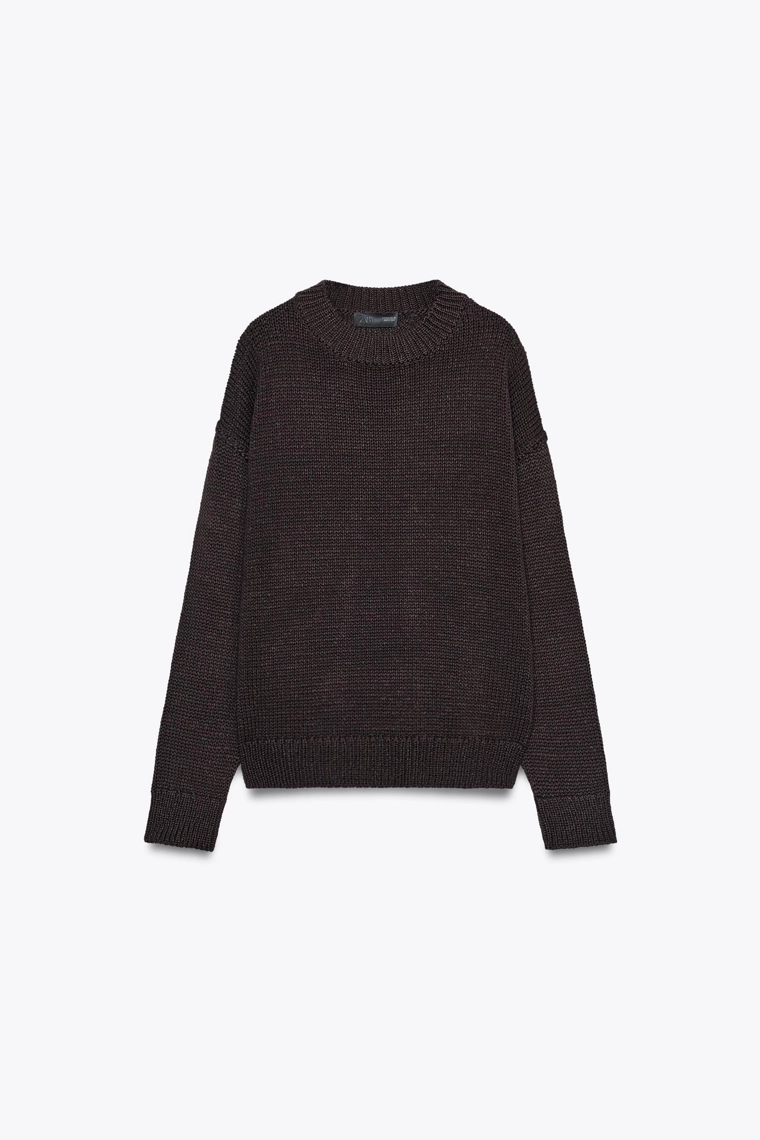 Трикотажный свитер с видимыми швами