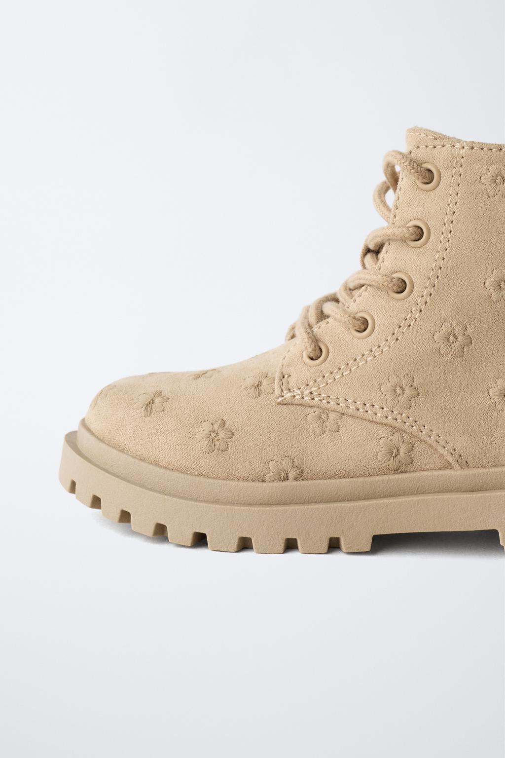 БОТИНКИ С ЦВЕТАМИ