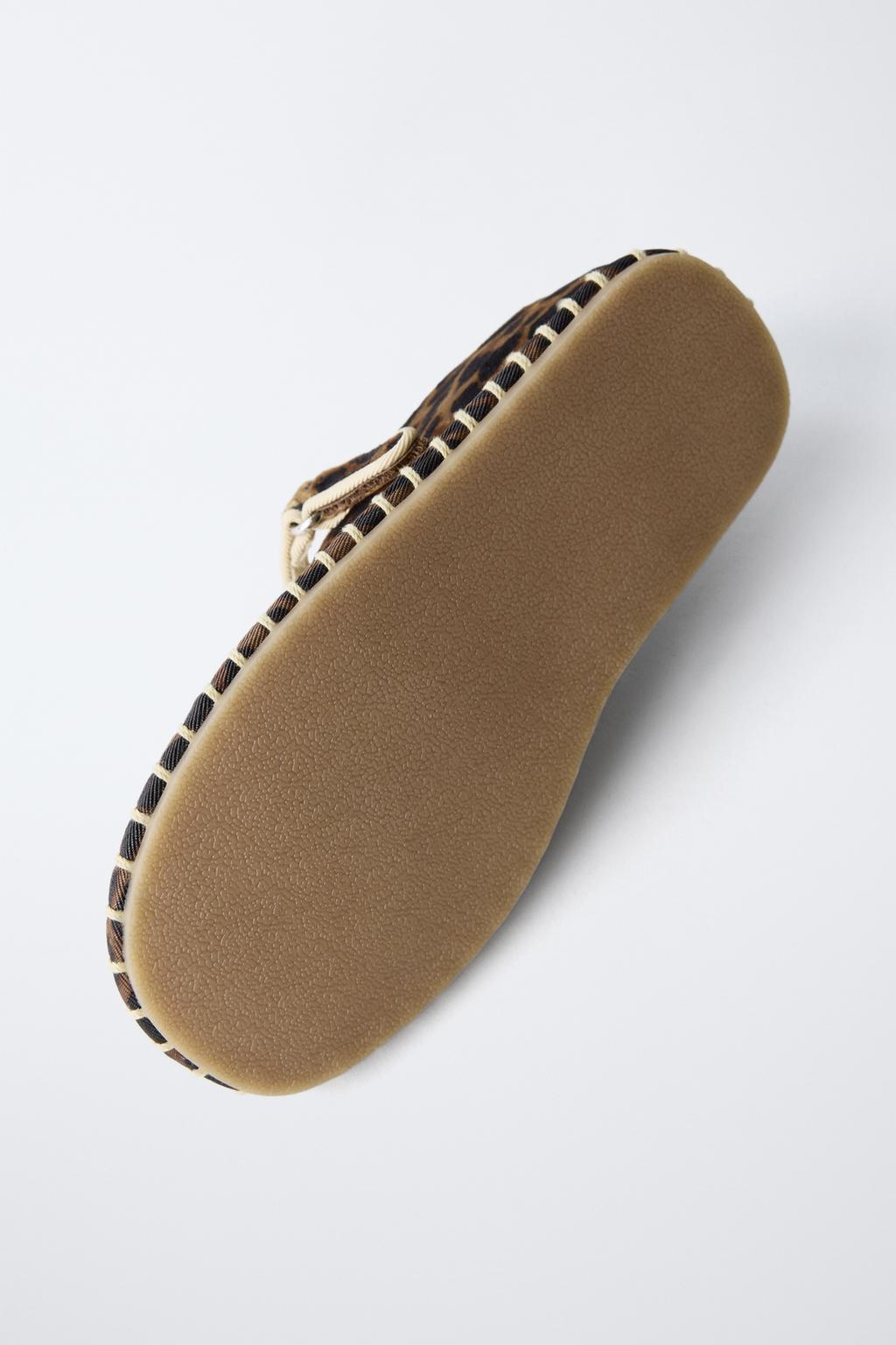 БАЛЕРИНКИ С ПРИНТОМ ПОД ШКУРУ ЖИВОТНОГО