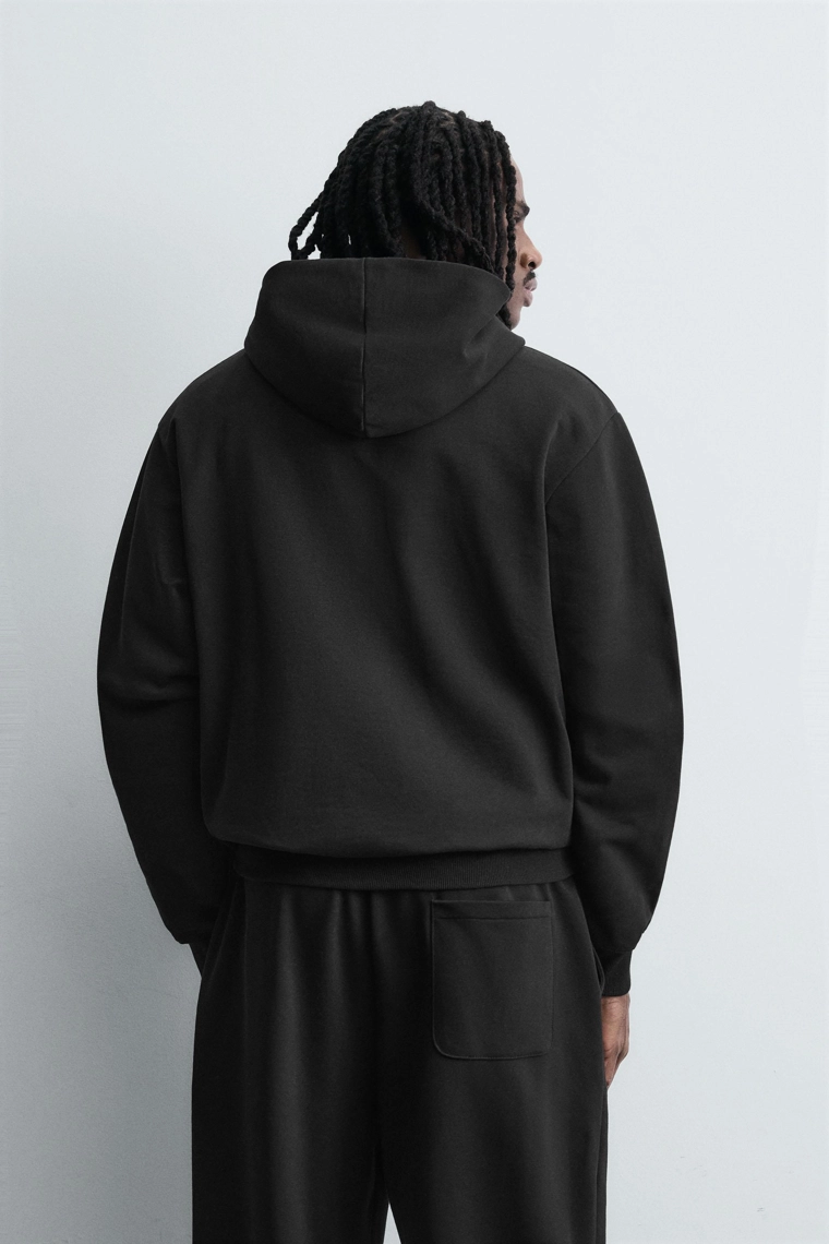 СПОРТИВНЫЙ КОСТЮМ RELAXED FIT С КАПЮШОНОМ