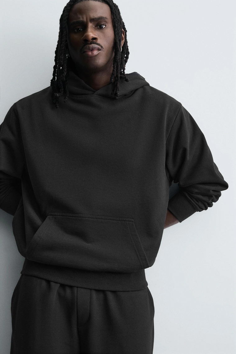 СПОРТИВНЫЙ КОСТЮМ RELAXED FIT С КАПЮШОНОМ